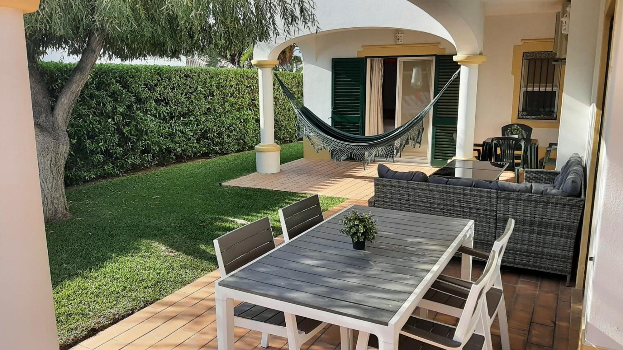 Villa White Sands - Private Oasis, Heated Pool, Beaches & Strip Nearby Albufeira Exterior photo